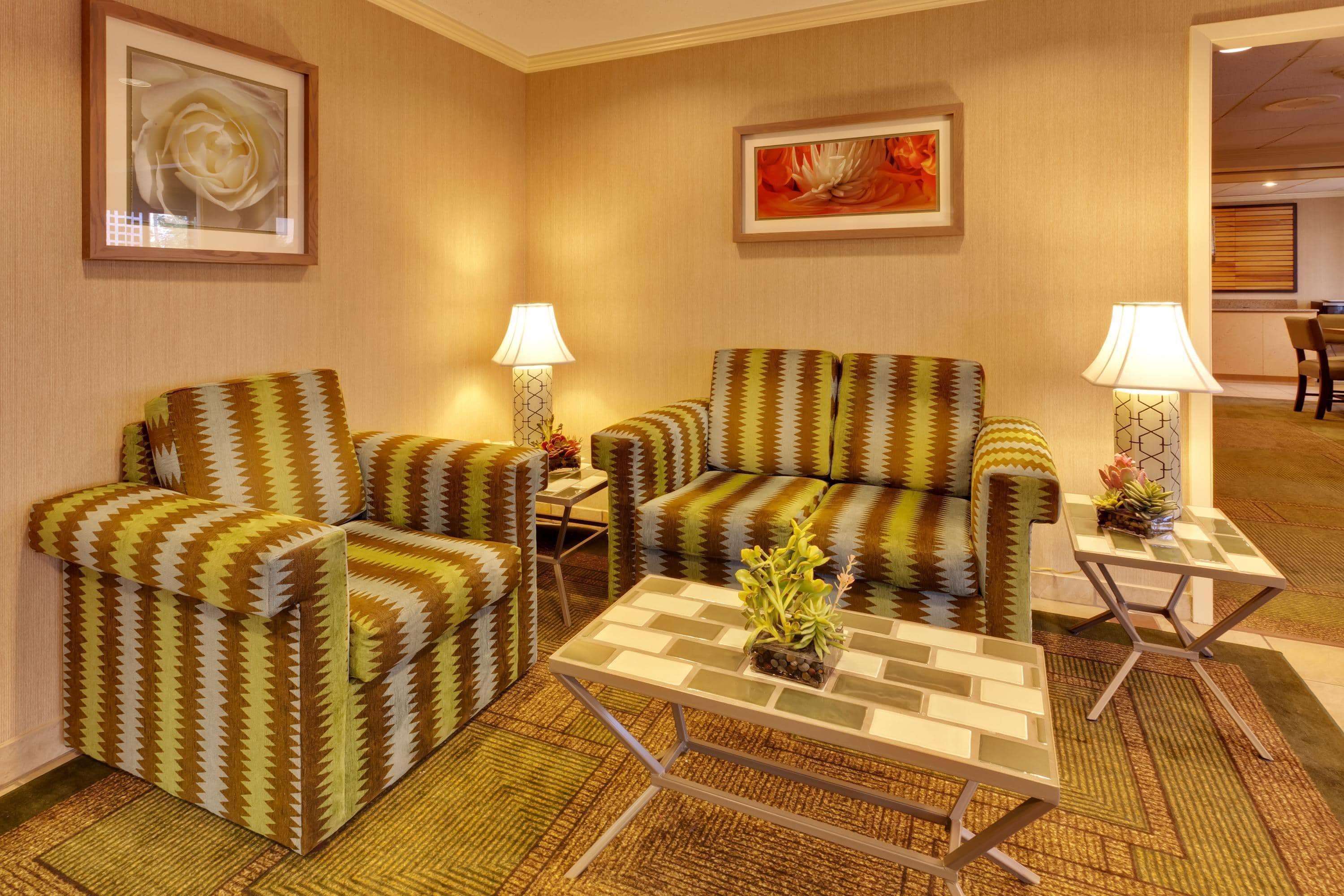 La Quinta By Wyndham Plattsburgh Ξενοδοχείο Εξωτερικό φωτογραφία
