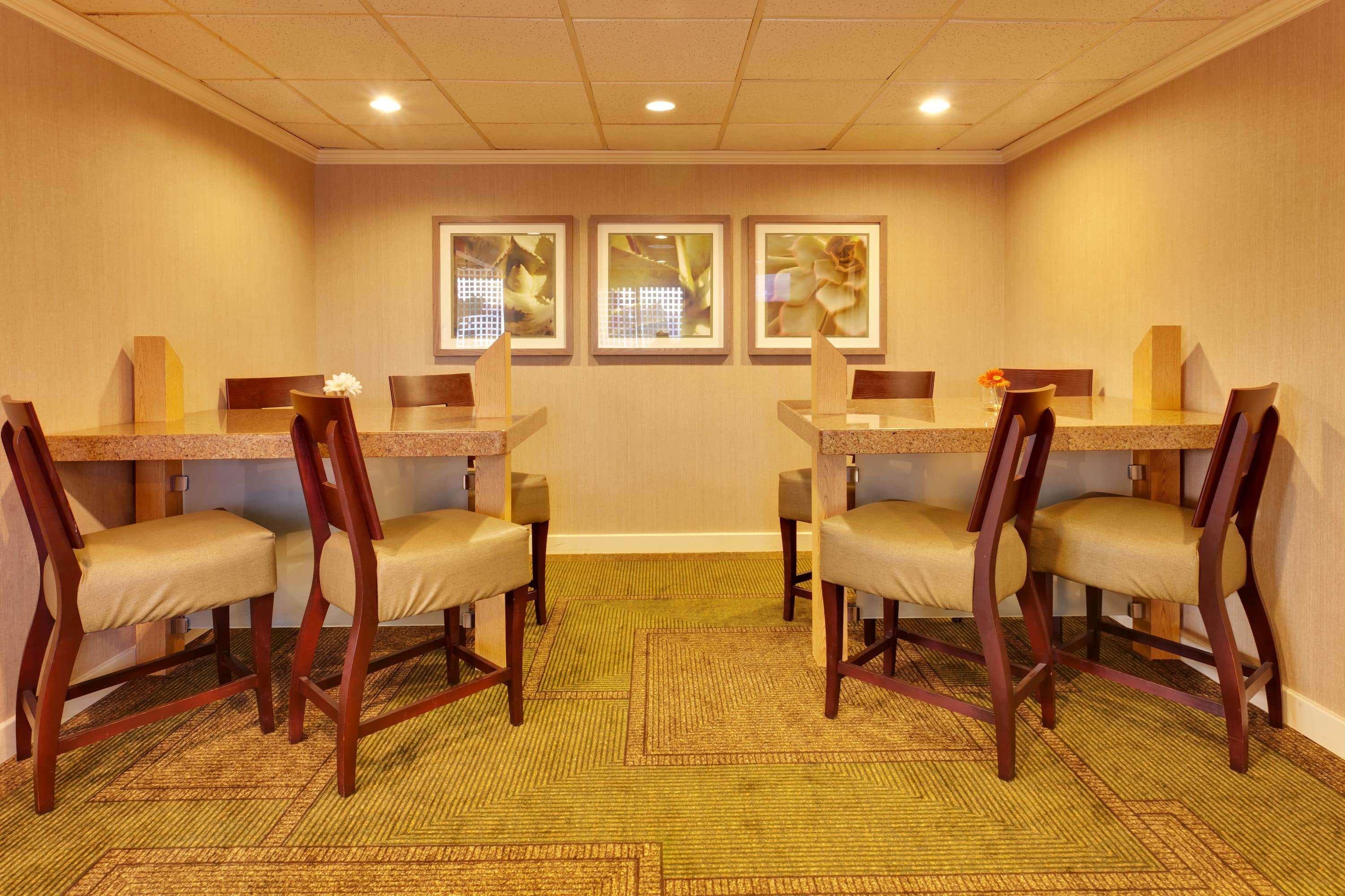 La Quinta By Wyndham Plattsburgh Ξενοδοχείο Εξωτερικό φωτογραφία
