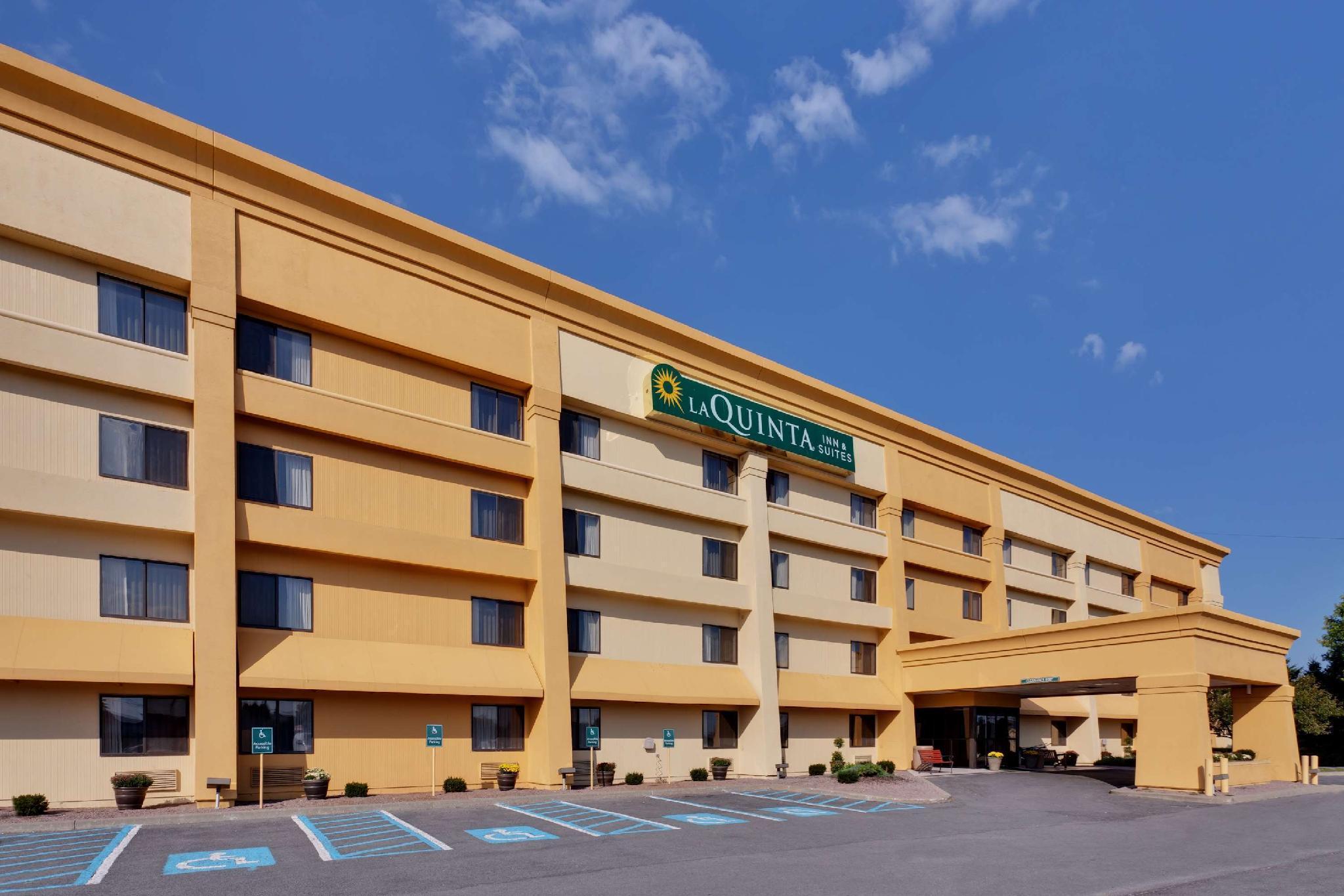 La Quinta By Wyndham Plattsburgh Ξενοδοχείο Εξωτερικό φωτογραφία